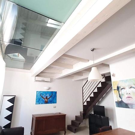 Urban Cottage - Casa Vacanze Bari Bagian luar foto