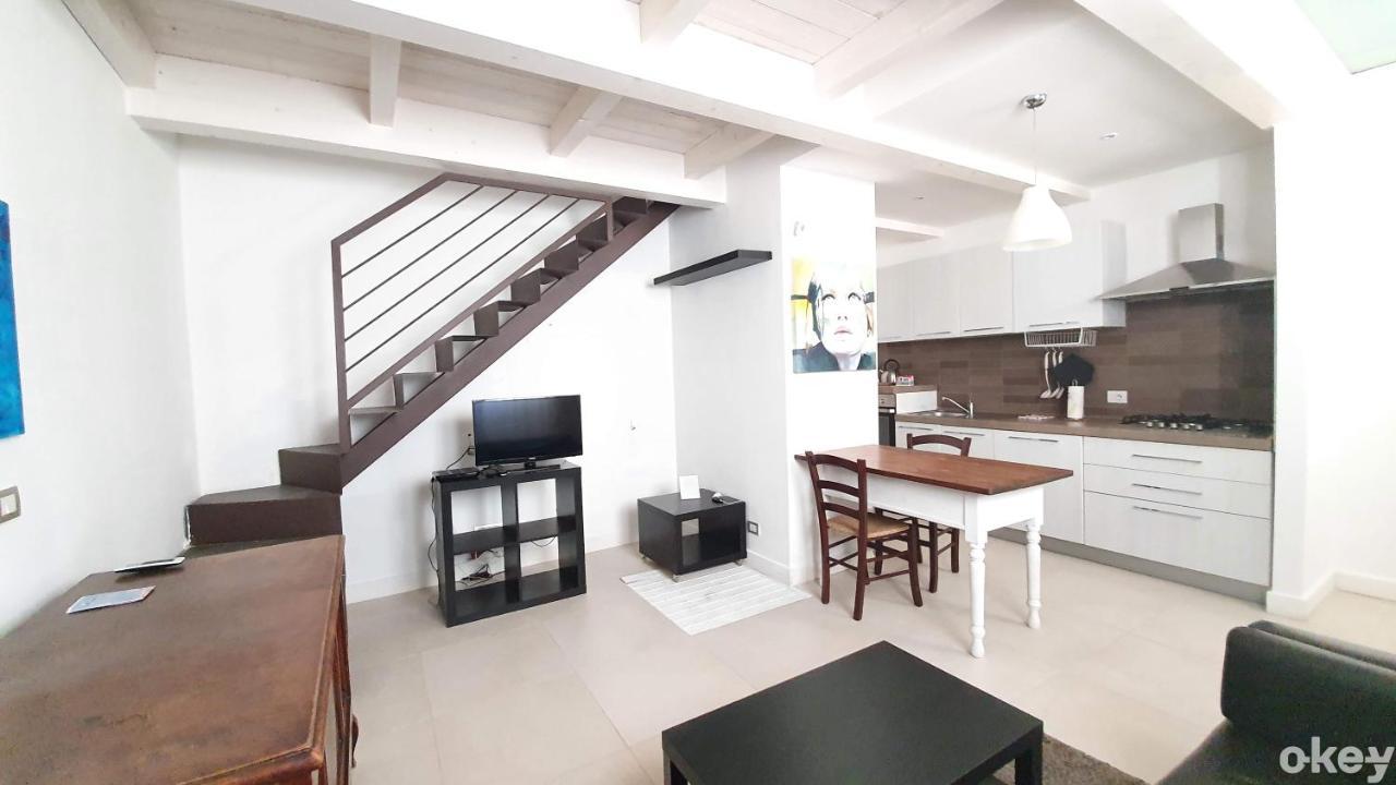 Urban Cottage - Casa Vacanze Bari Bagian luar foto