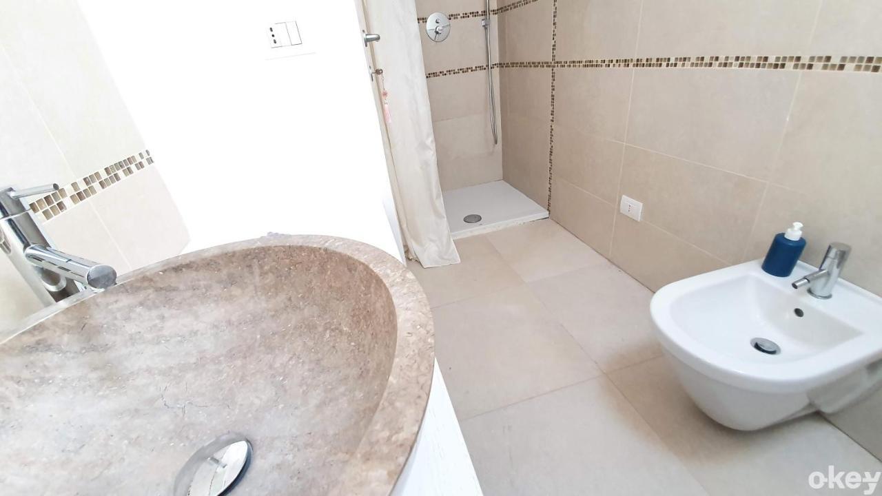 Urban Cottage - Casa Vacanze Bari Bagian luar foto